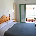 Rom Familiar 2*